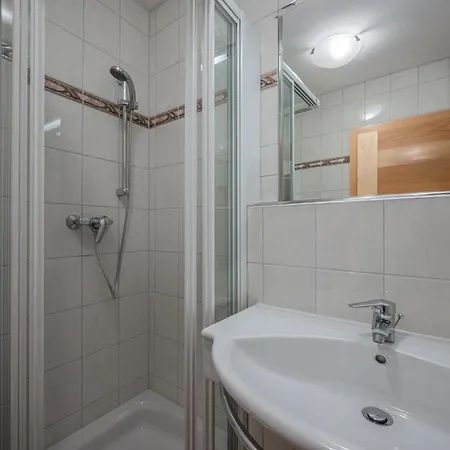 Roesslwirt Apartment