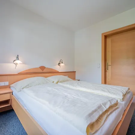 Roesslwirt Apartment *